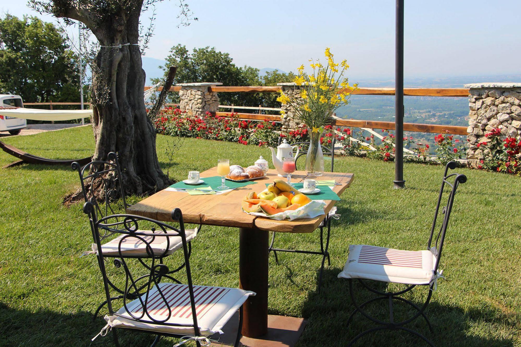 B&B I 4 Sentieri Castel San Pietro Romano Buitenkant foto